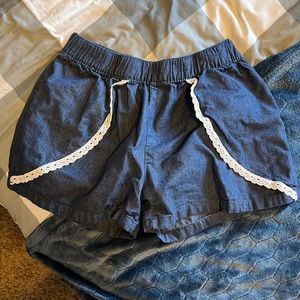 Denim-look fashion shorts. Girls size 10/12